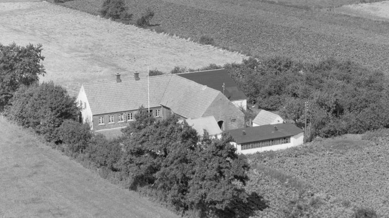 1954 Aalborg Luftfoto; Det Kgl. Bibliotek.
http://www5.kb.dk/danmarksetfraluften/images/luftfo/2011/maj/luftfoto/object2205595