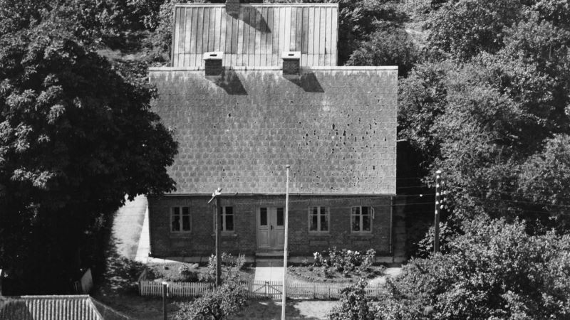 Hos Marthinus Christensen 1958 Sylvest Jensen Luftfoto;  Det Kgl. Bibliotek http://www5.kb.dk/danmarksetfraluften/images/luftfo/2011/maj/luftfoto/object1781609