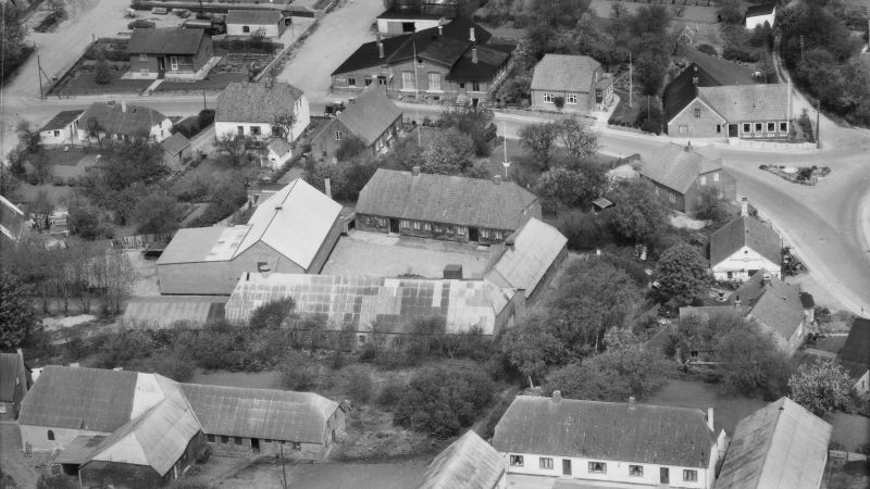 1972