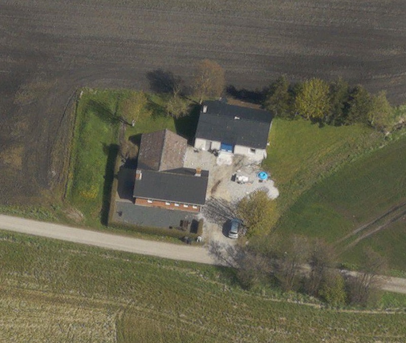 Skråfoto 1/5 2017 fra Styrelsen for Dataforsyning og Effektivisering, hentet dec. 2018 .https://skraafoto.dataforsyningen.dk/?orientation=north&center=573149.73629947%2C6293184.19136839