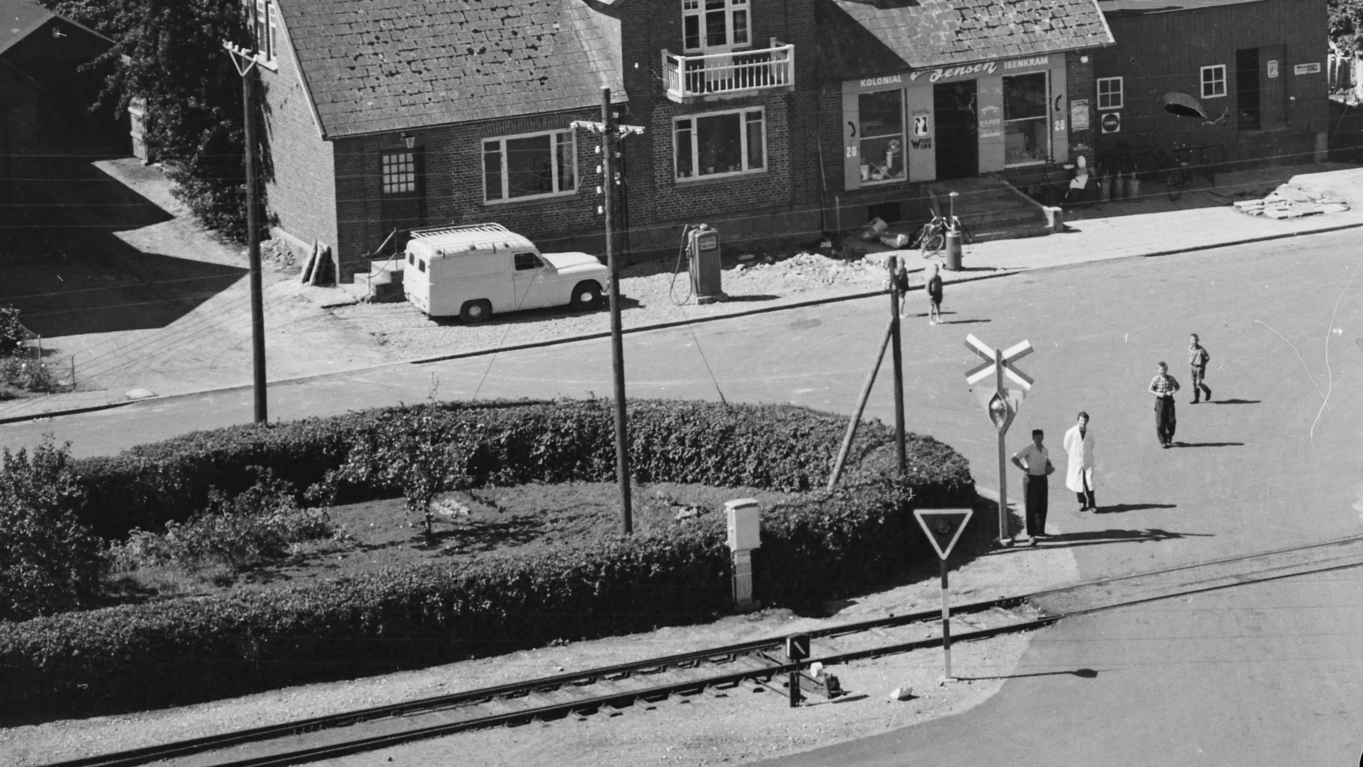 Hadsundbanen
1958 Sylvest Jensen Luftfoto; Det Kgl. Bibliotek.
http://www.kb.dk/danmarksetfraluften/images/luftfo/2011/maj/luftfoto/object1781683