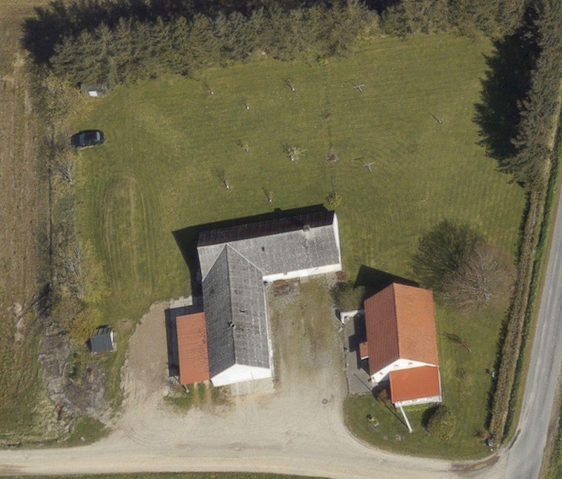 Skråfoto 1/5 2017 https://skraafoto.dataforsyningen.dk/?center=572169.93%2C6294321.94&orientation=north