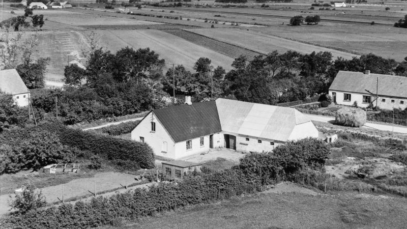 1955 Sylvest Jensen Luftfoto;  Det Kgl. Bibliotek http://www.kb.dk/danmarksetfraluften/images/luftfo/2011/maj/luftfoto/object1879026