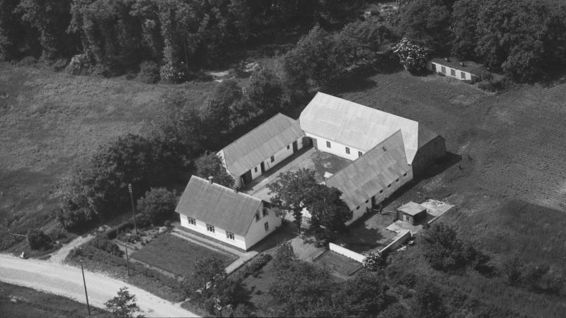 1946 Sylvest Jensen Luftfoto; Det Kgl. Bibliotek http://www.kb.dk/danmarksetfraluften/images/luftfo/2011/maj/luftfoto/object1300025