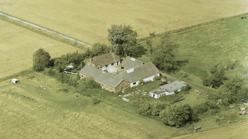 1989 Ariel / Dansk Luftfoto;  Det Kgl. Bibliotek http://www.kb.dk/danmarksetfraluften/images/luftfo/2011/maj/luftfoto/object2095849