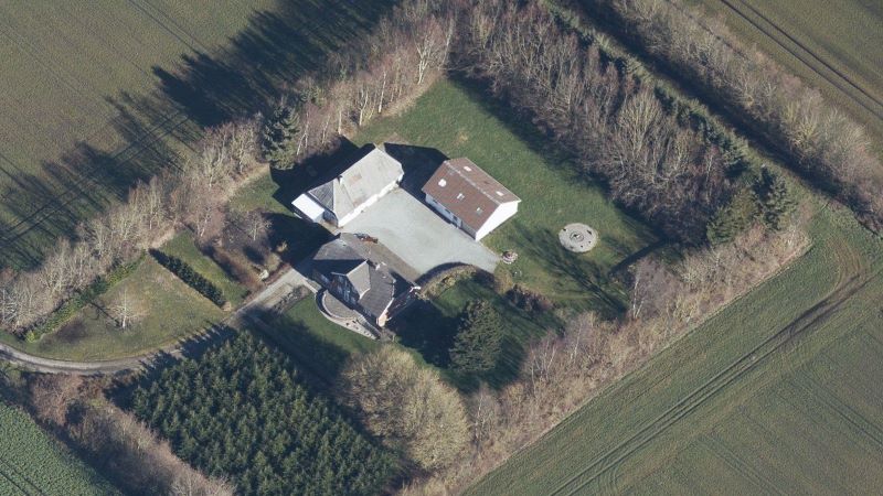 Indeholder data fra Styrelsen for Dataforsyning og Effektivisering, Skråfoto 2019, hentet april 2021. https://skraafoto.dataforsyningen.dk/viewer.html?orientation=north&center=573998.21%2C6293397.79&item=2021_81_06_2_0014_00002286