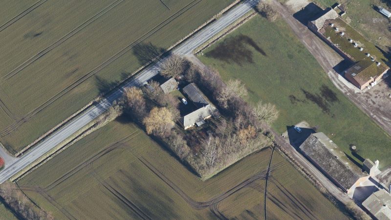 Skråfoto 2019 fra Styrelsen for Dataforsyning og Effektivisering, hentet juni 2021. https://skraafoto.dataforsyningen.dk/viewer.html?orientation=north&center=573969.02%2C6293690.98