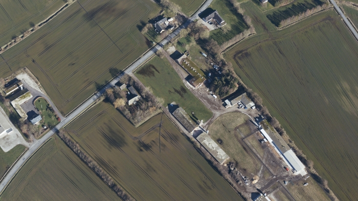 Kærvej 72 - 74
Indeholder data fra Styrelsen for Dataforsyning og Effektivisering, Skråfoto 2019, hentet feb. 2021.
https://skraafoto.dataforsyningen.dk/?orientation=north&center=574037.55%2C6293658.21