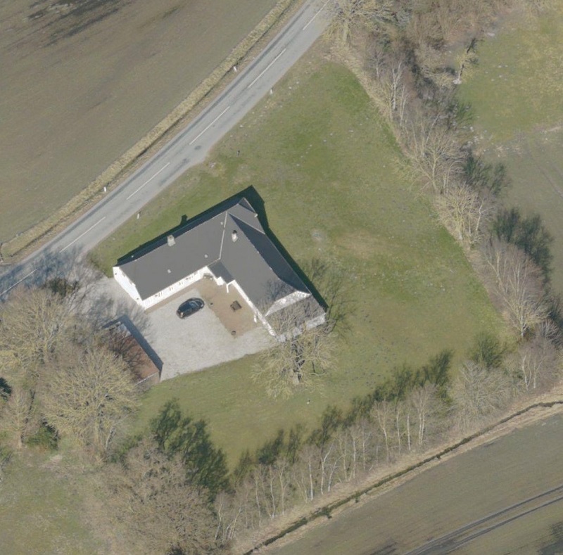 Skråfoto 1/5 2017 https://skraafoto.dataforsyningen.dk/?orientation=north&center=574083.91%2C6293825.38