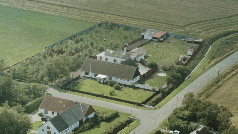  1989 Ariel / Dansk Luftfoto;  Det Kgl. Bibliotek http://www.kb.dk/danmarksetfraluften/images/luftfo/2011/maj/luftfoto/object2095827