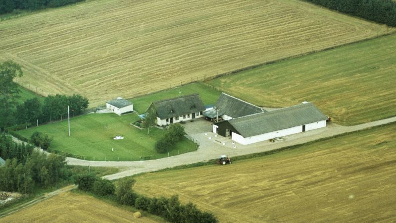 1989 Ariel/Dansk Luftfoto; Det Kgl. Bibliotek.
http://www.kb.dk/danmarksetfraluften/images/luftfo/2011/maj/luftfoto/object2095834