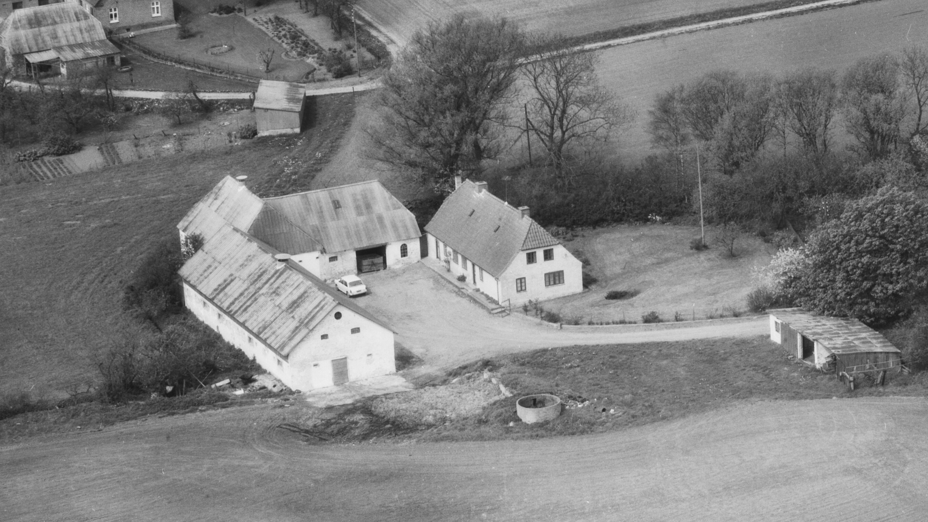  1972 Sylvest Jensen Luftfoto;  Det Kgl. Bibliotek https://www.kb.dk/danmarksetfraluften/images/luftfo/2011/maj/luftfoto/object2026567