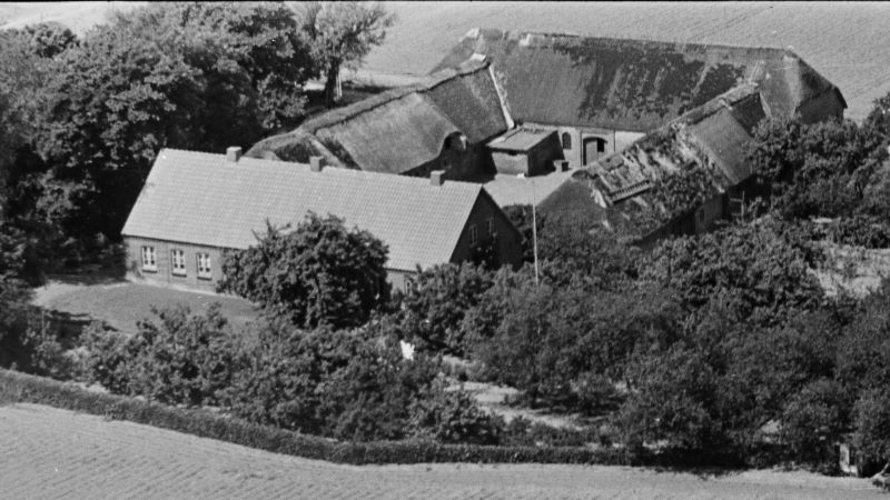 Korupvej 55
Tornhøjgaard 1948 - 52 Aalborg Luftfoto; Det Kgl. Bibliotek.
http://www.kb.dk/danmarksetfraluften/images/luftfo/2011/maj/luftfoto/object1635091