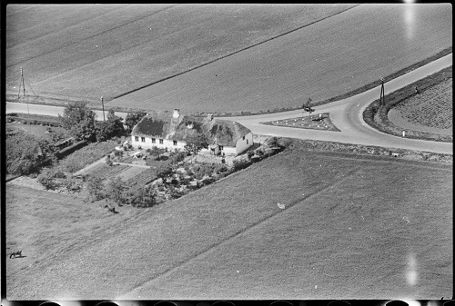 Pejterhuset 1948 – 52 Aalborg Luftfoto; Det Kgl. Bibliotek.
http://www.kb.dk/danmarksetfraluften/images/luftfo/2011/maj/luftfoto/object1635053