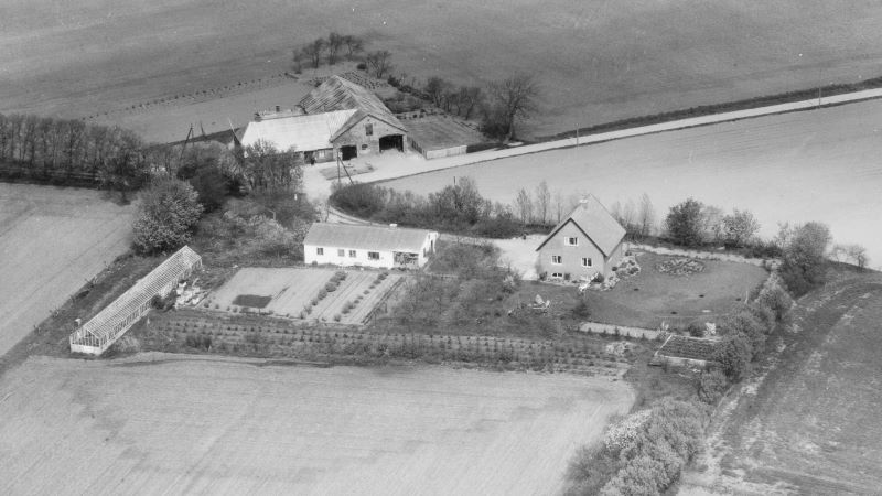 Møllerstien 7
1972 Sylvest Jensen Luftfoto; Det Kgl. Bibliotek.
http://www.kb.dk/danmarksetfraluften/images/luftfo/2011/maj/luftfoto/object2029394