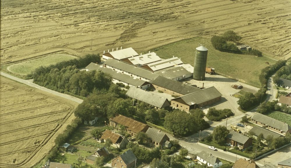  1989 Ariel/Dansk Luftfoto;  Det Kgl. Bibliotek https://www.kb.dk/danmarksetfraluften/images/luftfo/2011/maj/luftfoto/object2095935