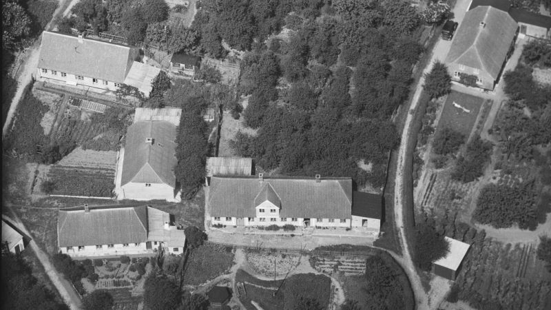 Østgyden 3
1946 Sylvest Jensen Luftfoto; Det Kgl. Bibliotek. http://www5.kb.dk/danmarksetfraluften/images/luftfo/2011/maj/luftfoto/object1300029