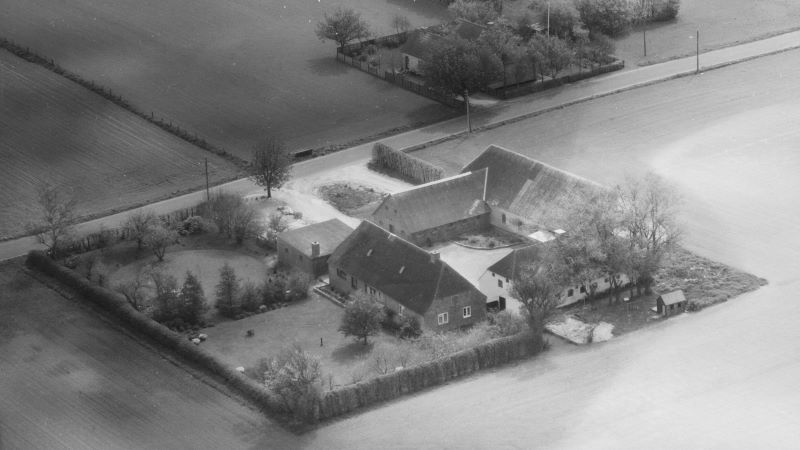 Pejtervej 28
1972 Sylvest Jensen Luftfoto; Det Kgl. Bibliotek.
http://www.kb.dk/danmarksetfraluften/images/luftfo/2011/maj/luftfoto/object2029591