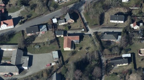 Skråfoto 2021 fra Styrelsen for Dataforsyning og Effektivisering, hentet oktober 2021. https://skraafoto.dataforsyningen.dk/viewer.html?orientation=north&center=571758.47%2C6293039.57
