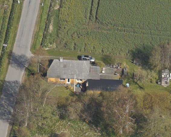 1/5 2017 https://skraafoto.dataforsyningen.dk/?orientation=north&center=572402.45%2C6293039.67