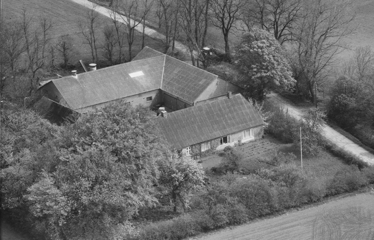 Hos Christian Damm 1972 Sylvest Jensen Luftfoto;  Det Kgl. Bibliotek https://www.kb.dk/danmarksetfraluften/images/luftfo/2011/maj/luftfoto/object2026990