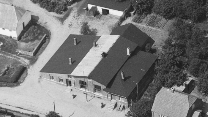 Veddum Sal 
1946 Sylvest Jensen Luftfoto; Det Kgl. Bibliotek.
http://www.kb.dk/danmarksetfraluften/images/luftfo/2011/maj/luftfoto/object1300034