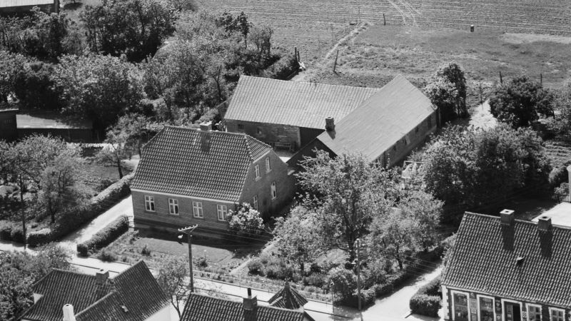 1959 Sylvest Jensen Luftfoto; Det Kgl. Bibliotek. 
http://www.kb.dk/danmarksetfraluften/images/luftfo/2011/maj/luftfoto/object1779148
